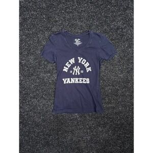 Wright and Ditson New York Yankees Navy Blue V-Neck Graphic T-Shirt Large